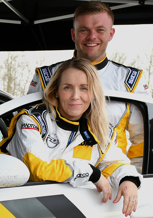 Humøret var højt efter DM-rallyets anstrengelser, for en klassesejr og andenplads i DM-gruppen gav et godt udgangspunkt for den kommende indsats.
(Foto: MD/autoMOTIV)
